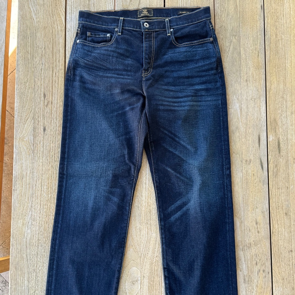 Flint and Tinder All-American Stretch Denim (Dark Wash, 34x32, Classic Fit)